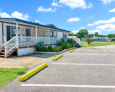 Photo 5 of 12 of dealer located at 521 E Veterans Memorial Blvd Harker Heights, TX 76548