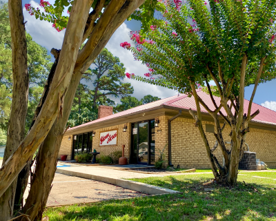 Photo 3 of 16 of dealer located at 2505 Bender Rd Texarkana, TX 75501