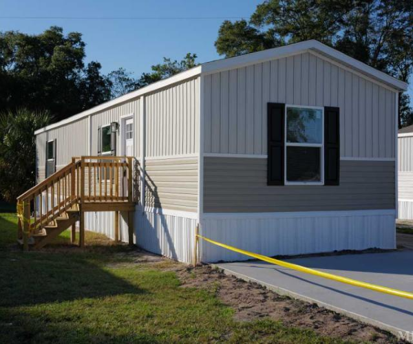 Photo 1 of 2 of dealer located at 399 Circle Drive Deland, FL 32724