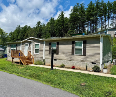 Mobile Home Dealer in Weaverville NC