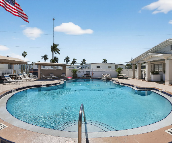 Photo 1 of 1 of dealer located at 3318 Orange Street Hollywood, FL 33021