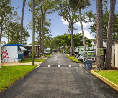 Photo 3 of 5 of dealer located at 359 Cheney Hwy Titusville, FL 32780