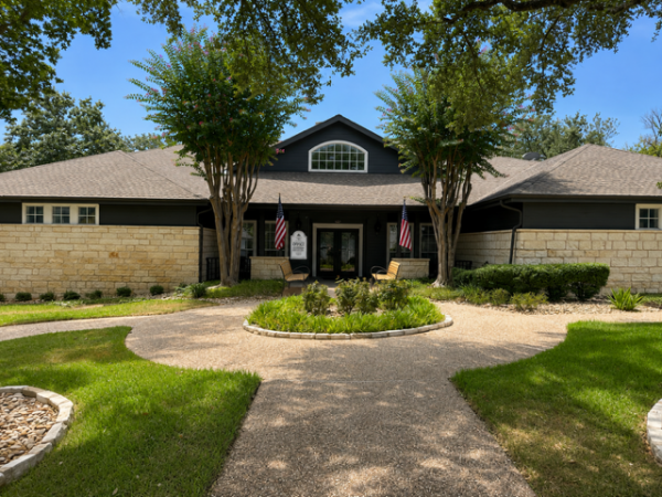 Roberts Communities  mobile home dealer with manufactured homes for sale in Austin, TX. View homes, community listings, photos, and more on MHVillage.