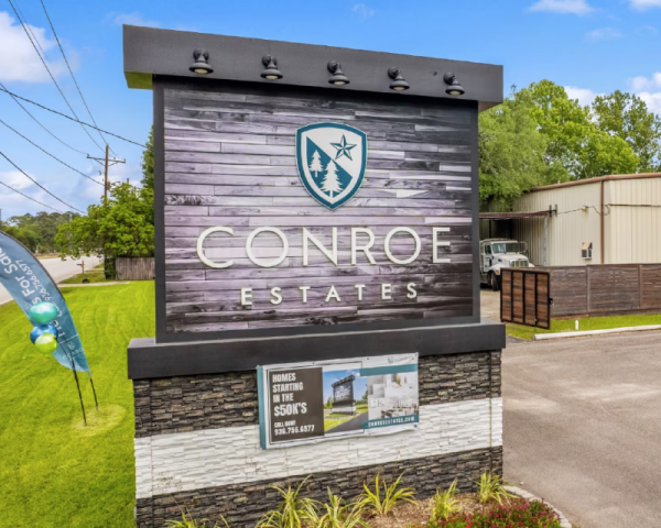 Photo 1 of 1 of dealer located at 2207 N 1st St Conroe, TX 77301