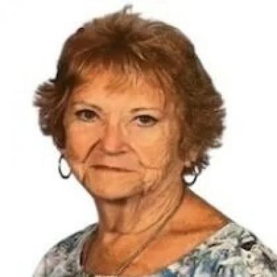 Listed By Kelley Donofrio of Renee's Resale