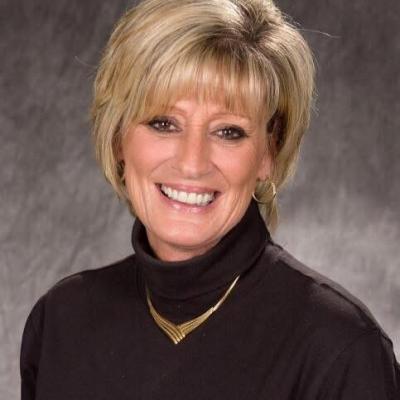 Listed By Geoffrey Chernault of Right Realty Connection, Inc.