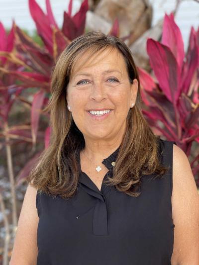 Listed By Leslie Exterkamp of USA Mobile Home Sales, LLC