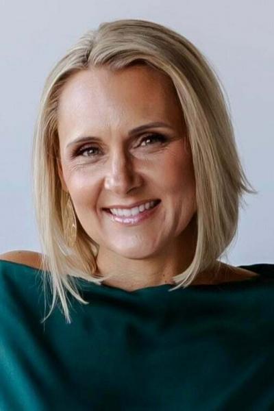 Listed By Denise Kay  Siewak of Florida Mobile Homes Sell LLC 