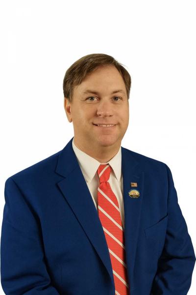 Listed By Geoffrey Chernault of Right Realty Connection, Inc.