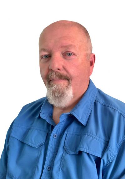 Listed By Geoffrey Chernault of Right Realty Connection, Inc.