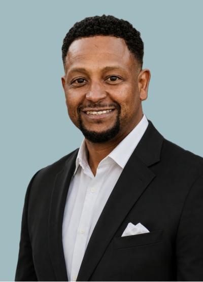 Listed By Geoffrey Chernault of Right Realty Connection, Inc.